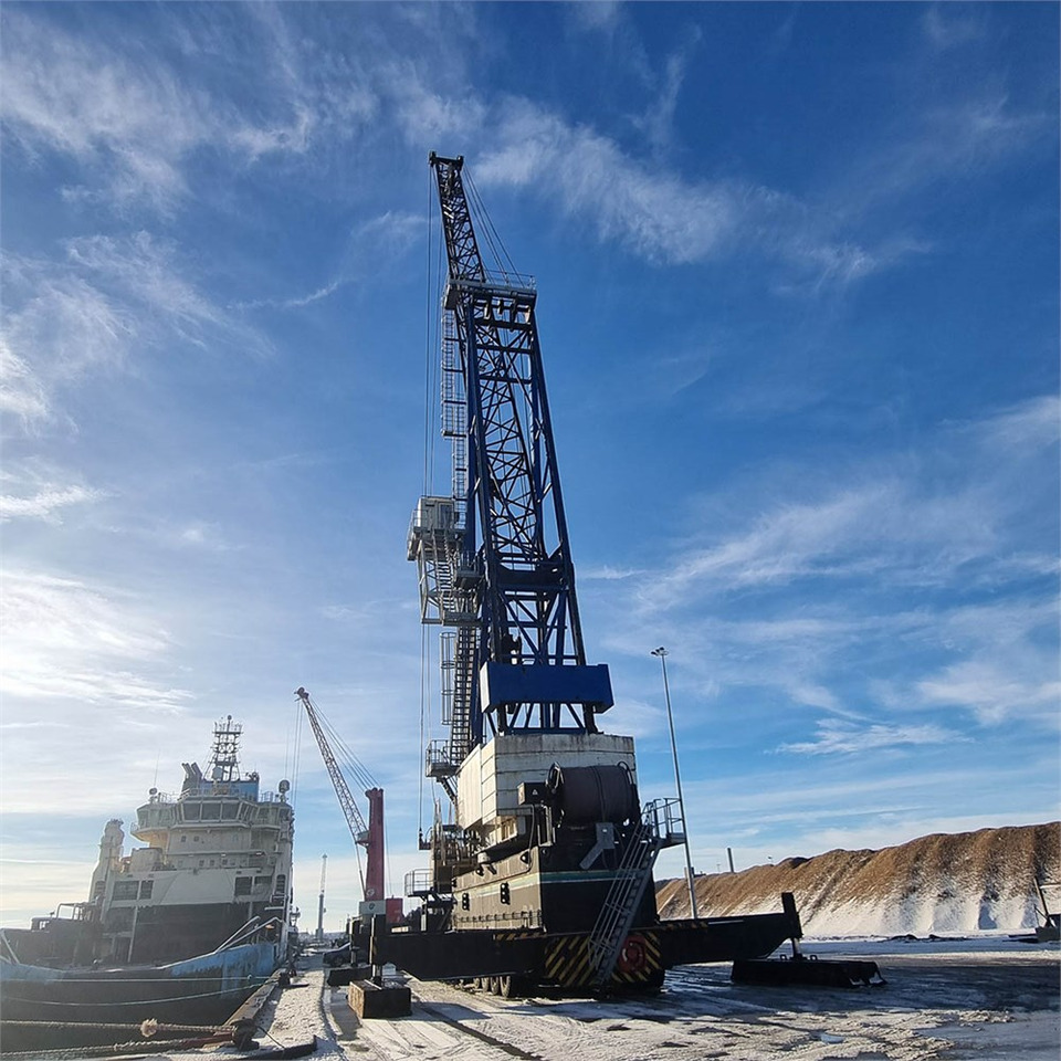 Gottwald HMK 360 E - Toronydaru: 5 kép. Gottwald HMK 360 E - Toronydaru: 5 kép.