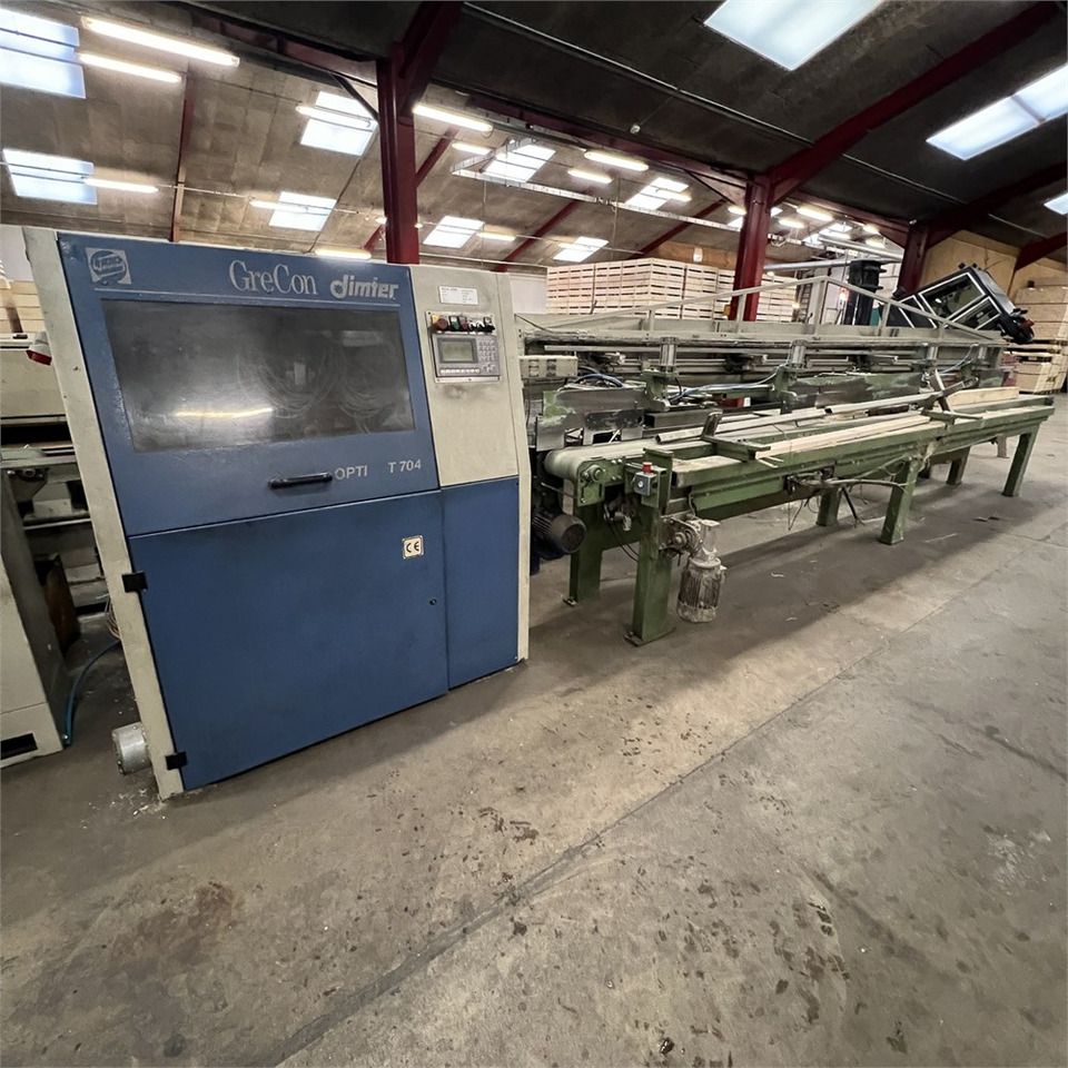 GreCon Dimter OptiCut 704 R - Szerszámgép: 2 kép. GreCon Dimter OptiCut 704 R - Szerszámgép: 2 kép.