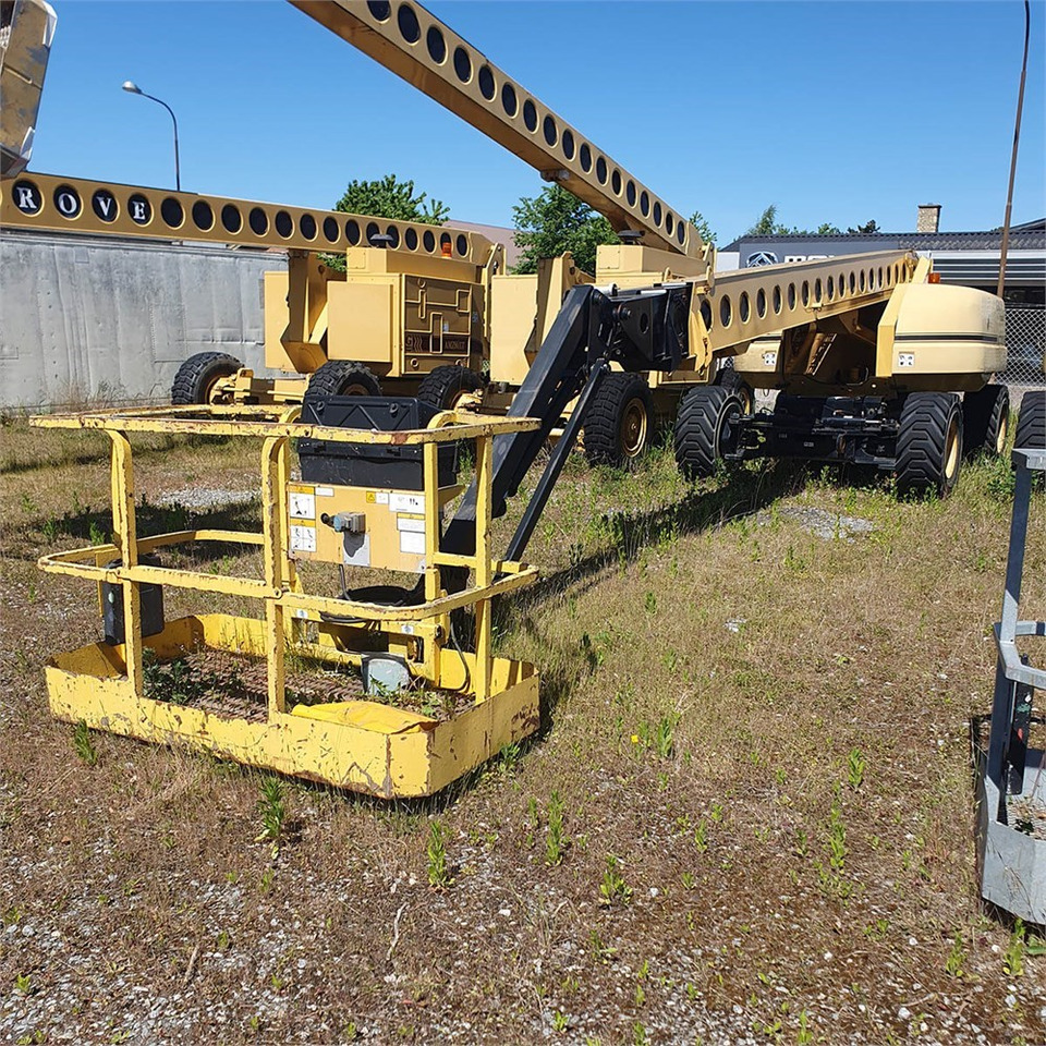 Grove MZ72 DXT - Teleszkópos emelő: 1 kép. Grove MZ72 DXT - Teleszkópos emelő: 1 kép.