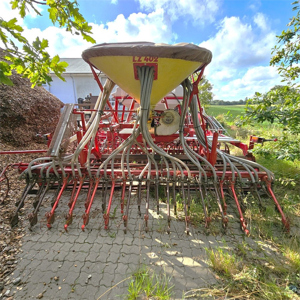 HE-VA Combi-Dan 3000 - Vetőgép: 2 kép. HE-VA Combi-Dan 3000 - Vetőgép: 2 kép.