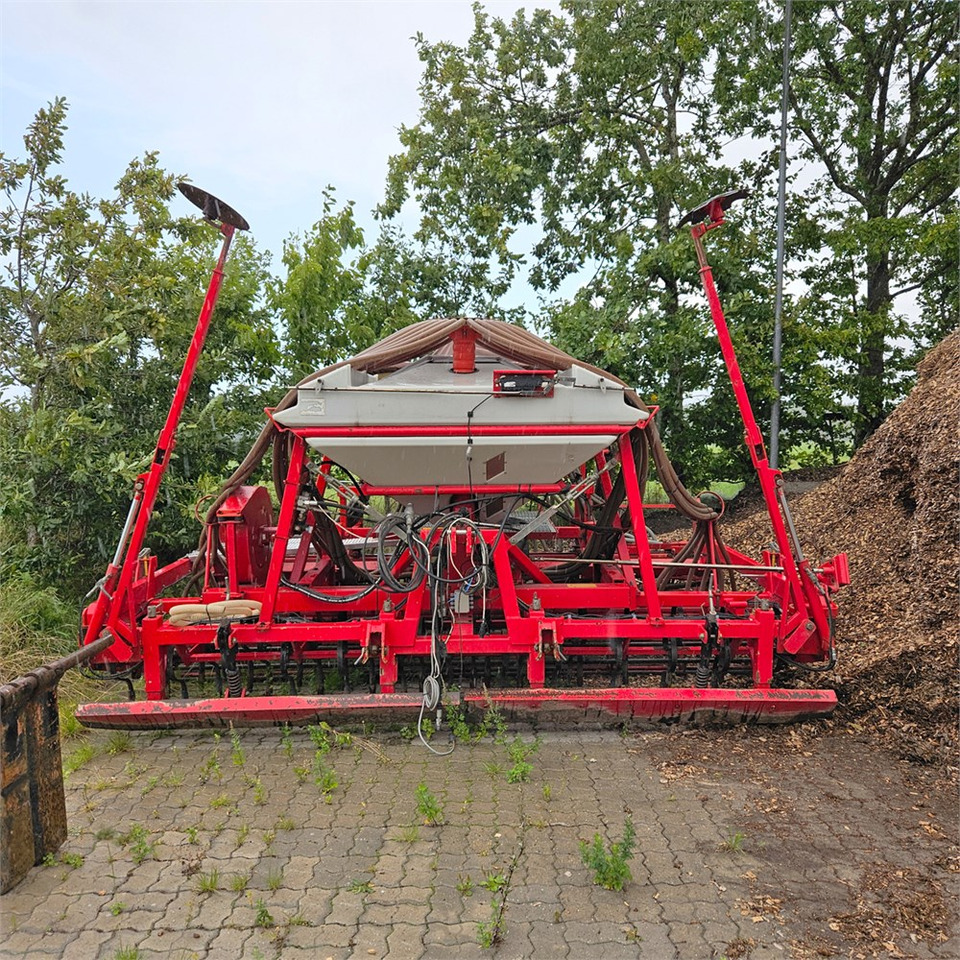 HE-VA Combi-Dan 3000 - Vetőgép: 5 kép. HE-VA Combi-Dan 3000 - Vetőgép: 5 kép.