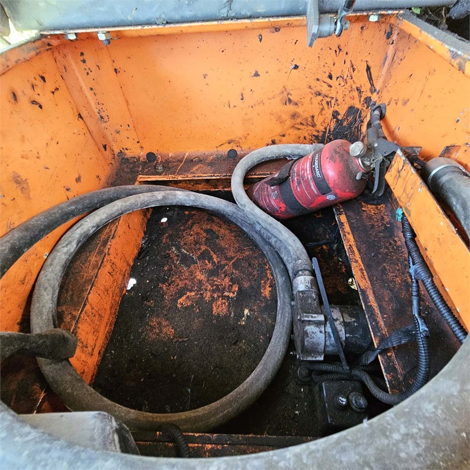 Lánctalpas kotró Hitachi ZX130 LCN Zaxis: 29 kép.