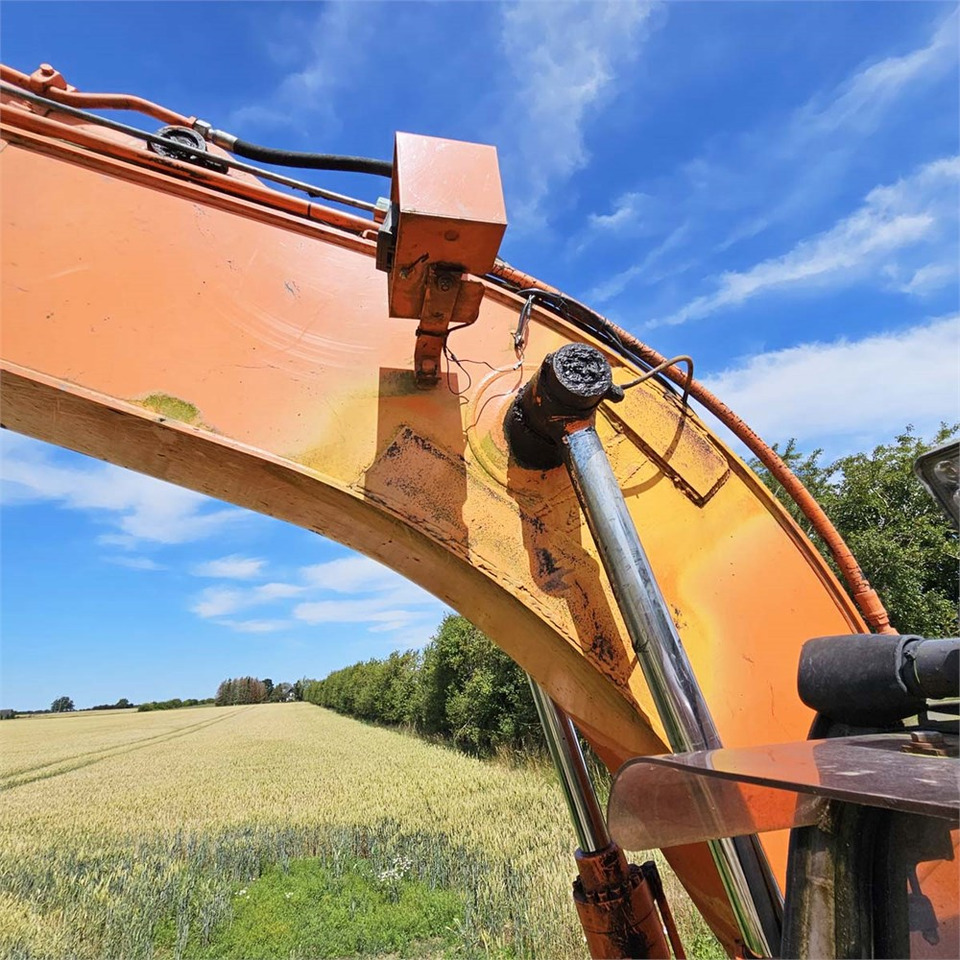 Lánctalpas kotró Hitachi ZX130 LCN Zaxis: 23 kép.