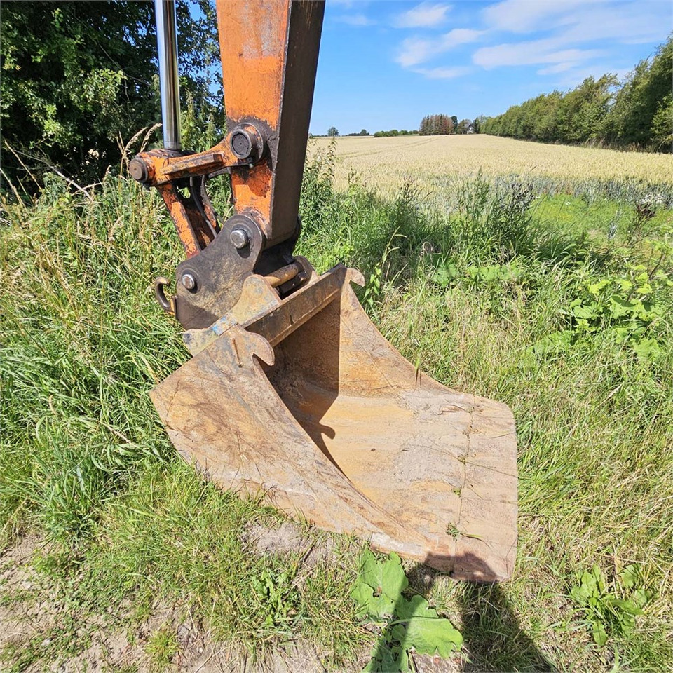 Lánctalpas kotró Hitachi ZX130 LCN Zaxis: 24 kép.