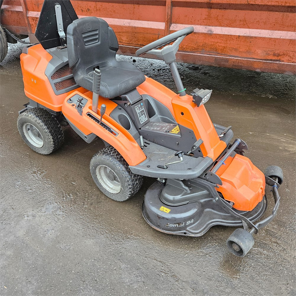 Husqvarna R213C - Kerti fűkasza: 2 kép. Husqvarna R213C - Kerti fűkasza: 2 kép.