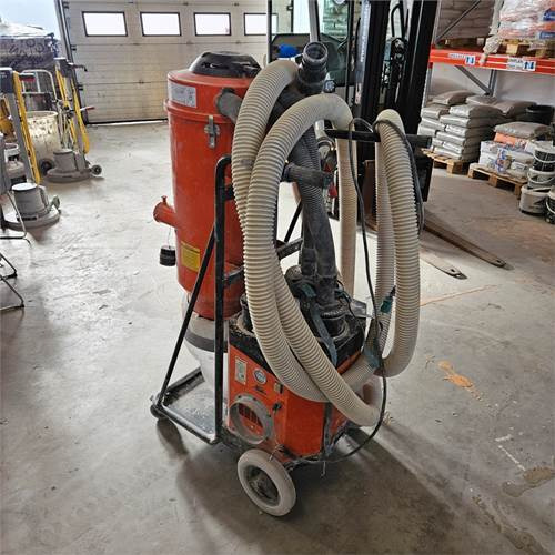 Husqvarna S36 HEPA - Ipari porszívó: 4 kép. Husqvarna S36 HEPA - Ipari porszívó: 4 kép.