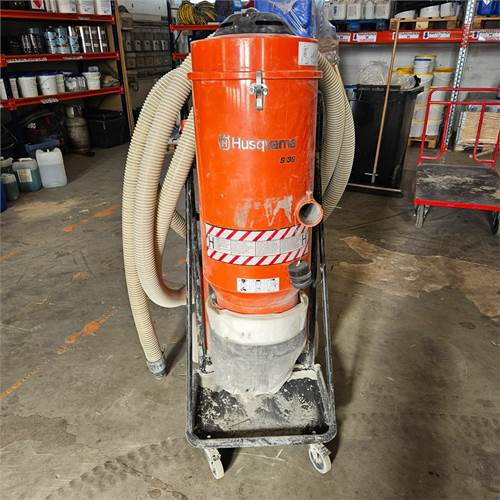 Husqvarna S36 HEPA - Ipari porszívó: 2 kép. Husqvarna S36 HEPA - Ipari porszívó: 2 kép.