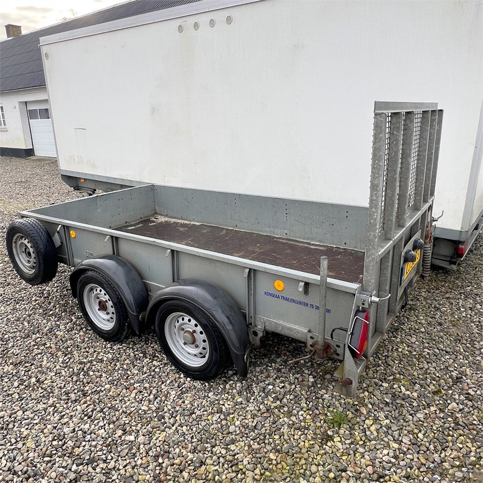 Ifor Williams GD105 - Autó utánfutó: 4 kép. Ifor Williams GD105 - Autó utánfutó: 4 kép.
