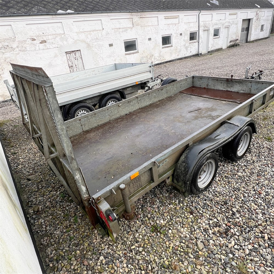 Ifor Williams GD126 GN - Autó utánfutó: 3 kép. Ifor Williams GD126 GN - Autó utánfutó: 3 kép.