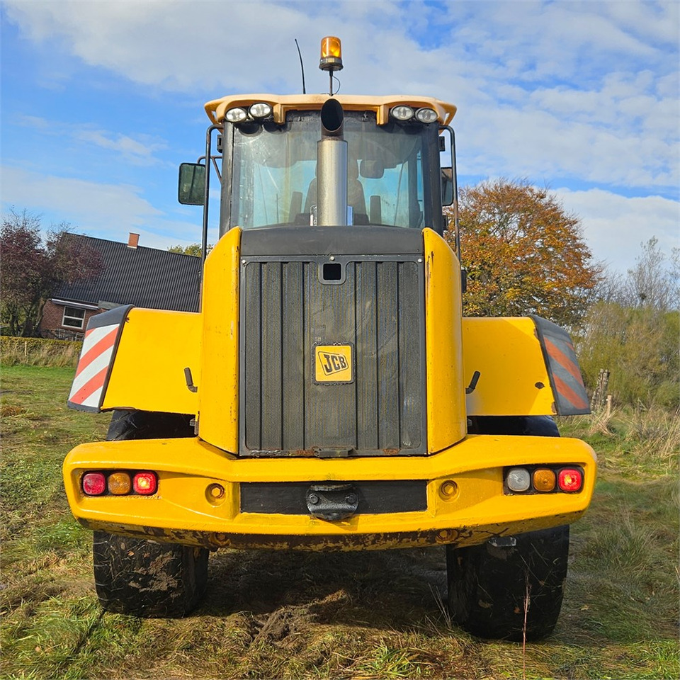 JCB 436 HT - Gumikerekes homlokrakodó: 5 kép. JCB 436 HT - Gumikerekes homlokrakodó: 5 kép.