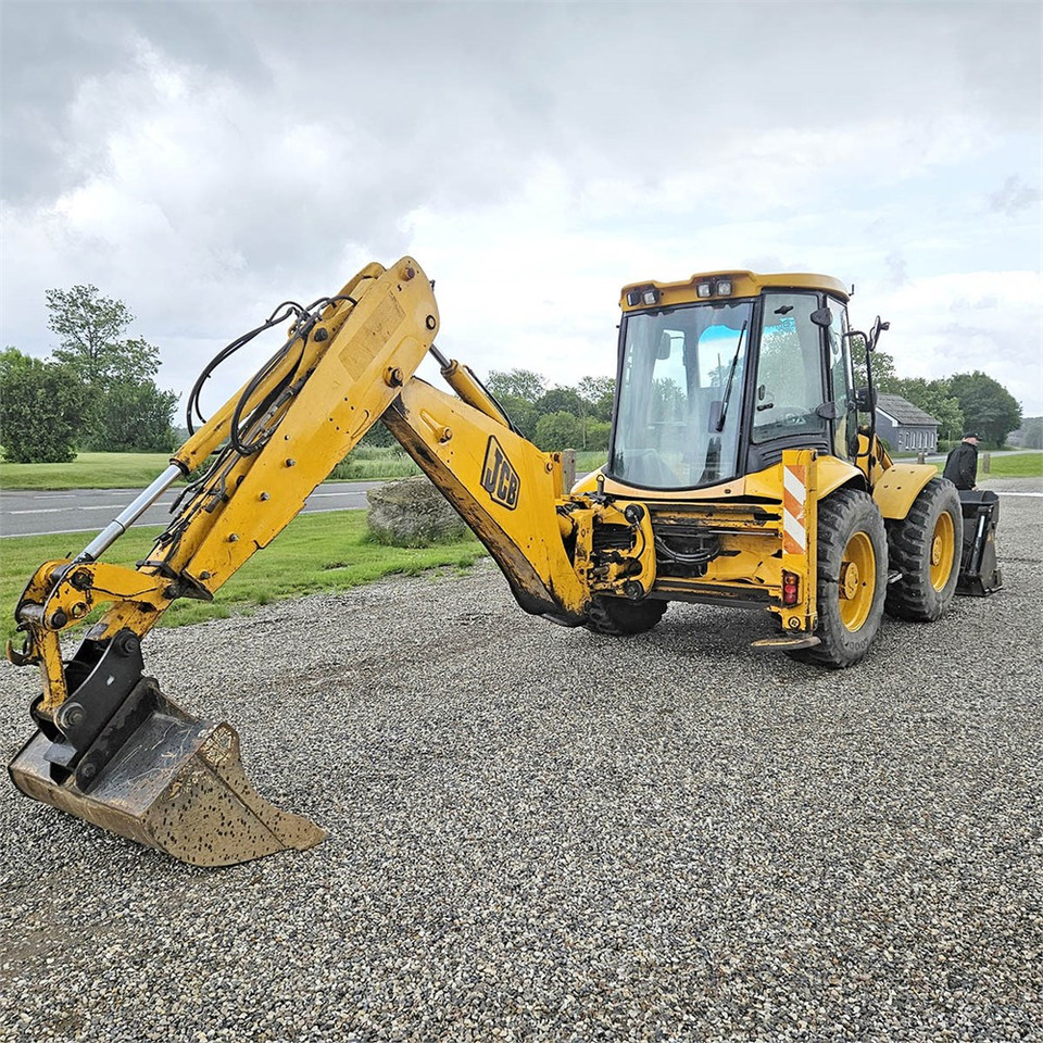 JCB 4CX - Kotrórakodó: 5 kép. JCB 4CX - Kotrórakodó: 5 kép.