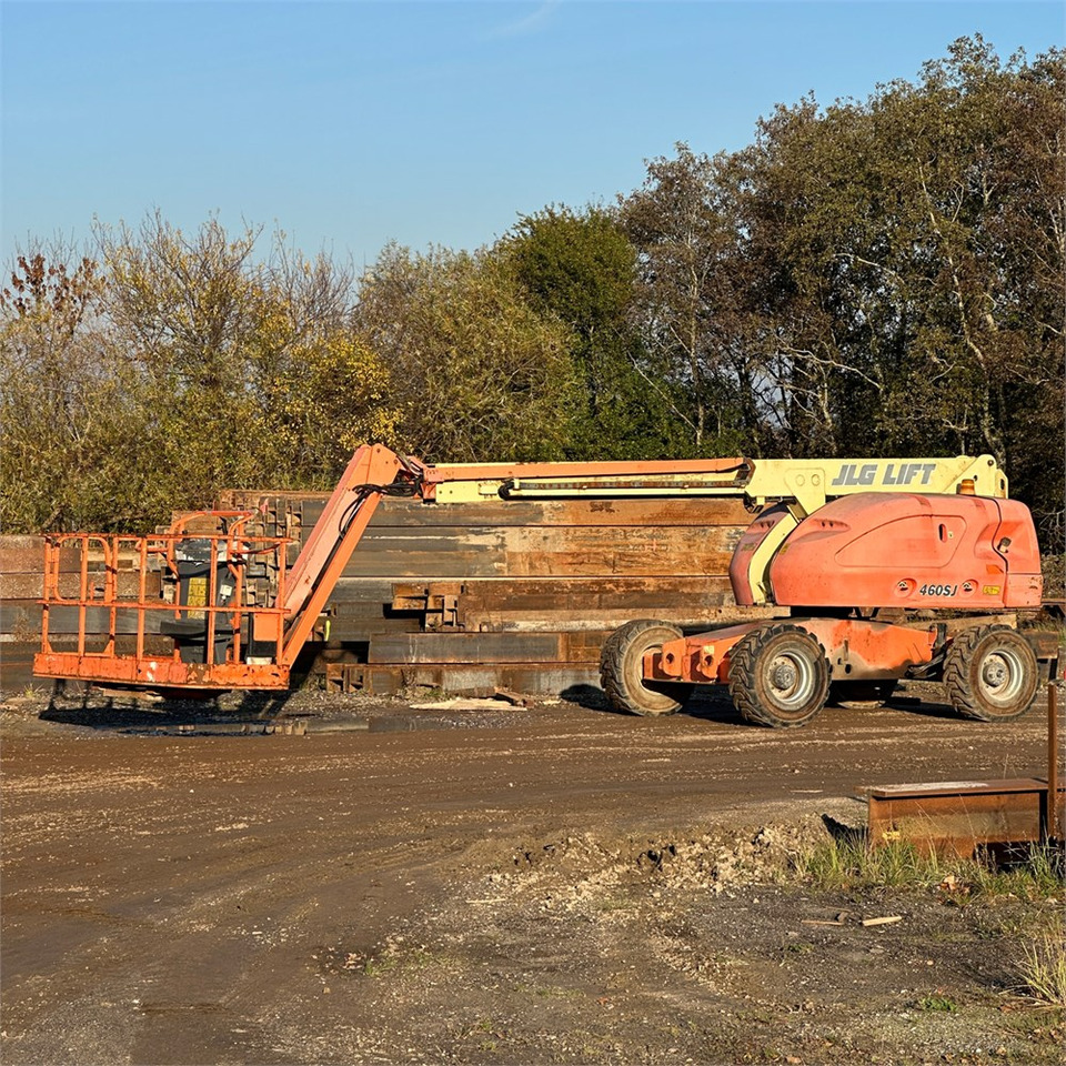 JLG 460 SJ - Teleszkópos emelő: 5 kép. JLG 460 SJ - Teleszkópos emelő: 5 kép.