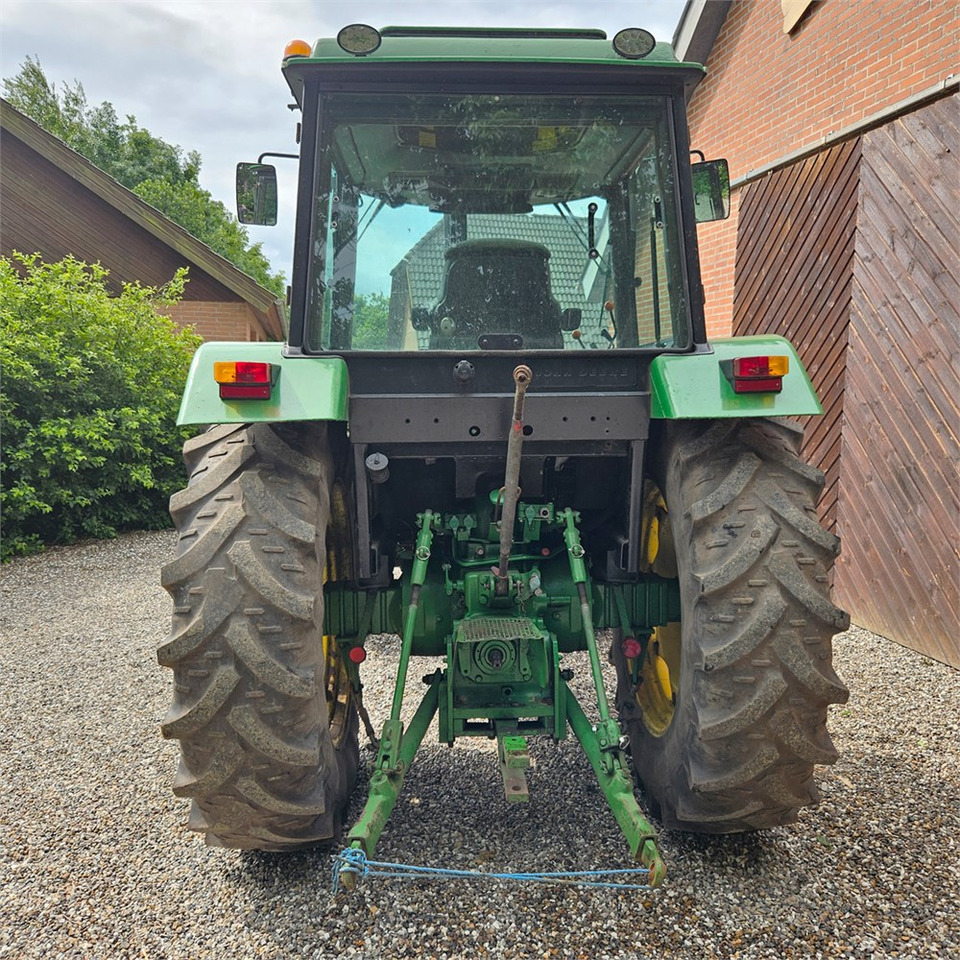 John Deere 3040 - Traktor: 4 kép. John Deere 3040 - Traktor: 4 kép.