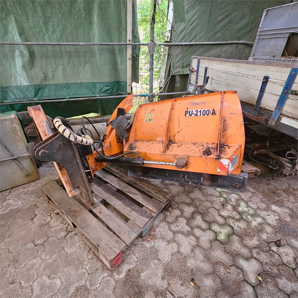 Kacper PU2100A - Hóeke: 1 kép. Kacper PU2100A - Hóeke: 1 kép.