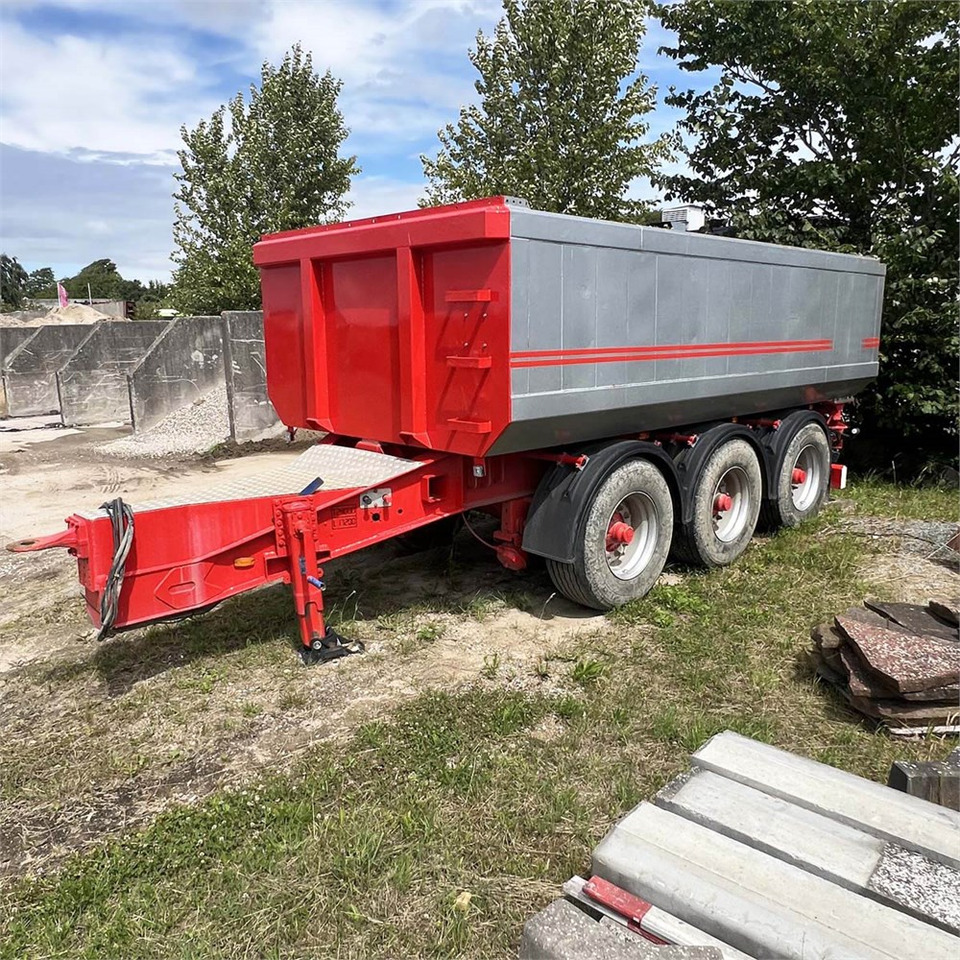 Kel-Berg 24 tons Tip - Pótkocsi billenőplatós: 1 kép. Kel-Berg 24 tons Tip - Pótkocsi billenőplatós: 1 kép.