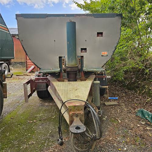Kel-Berg Rundbalje - Pótkocsi billenőplatós: 3 kép. Kel-Berg Rundbalje - Pótkocsi billenőplatós: 3 kép.