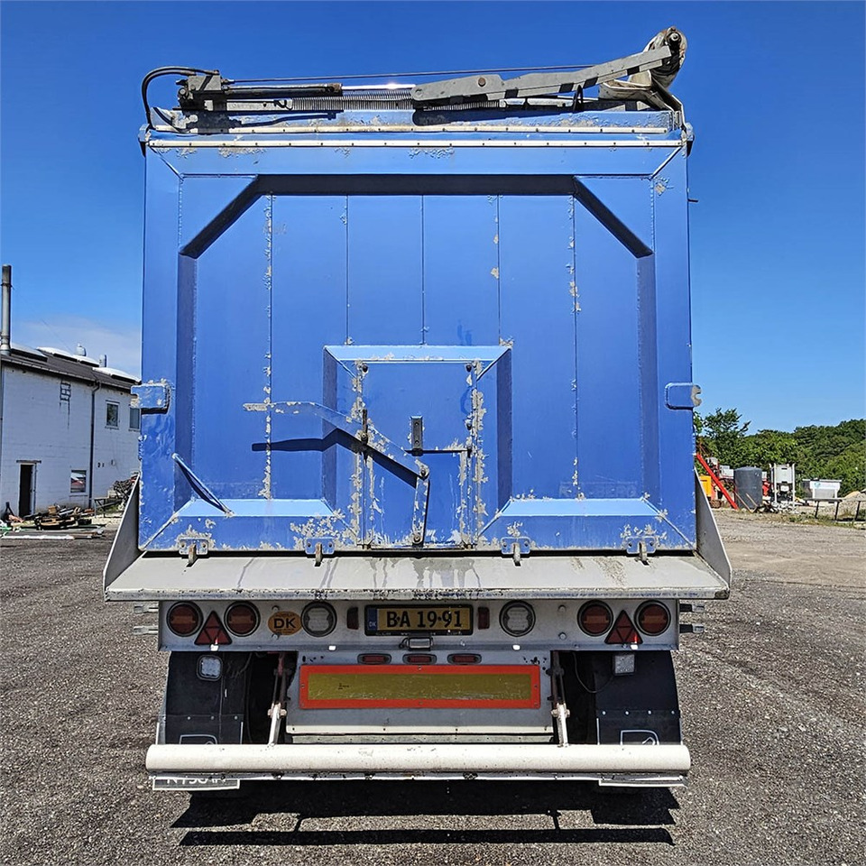 Kel-Berg Unknown - Félpótkocsi billenőplatós: 5 kép. Kel-Berg Unknown - Félpótkocsi billenőplatós: 5 kép.