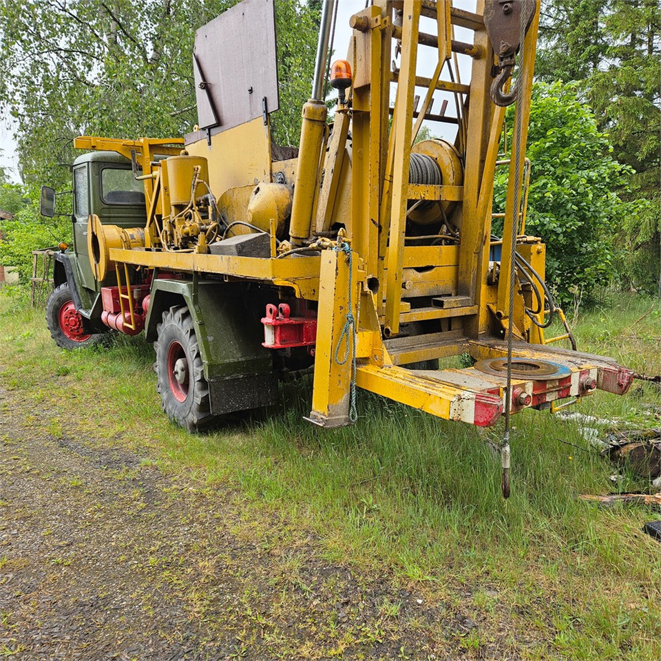 Knebel 12 m - Fúrógép: 4 kép. Knebel 12 m - Fúrógép: 4 kép.