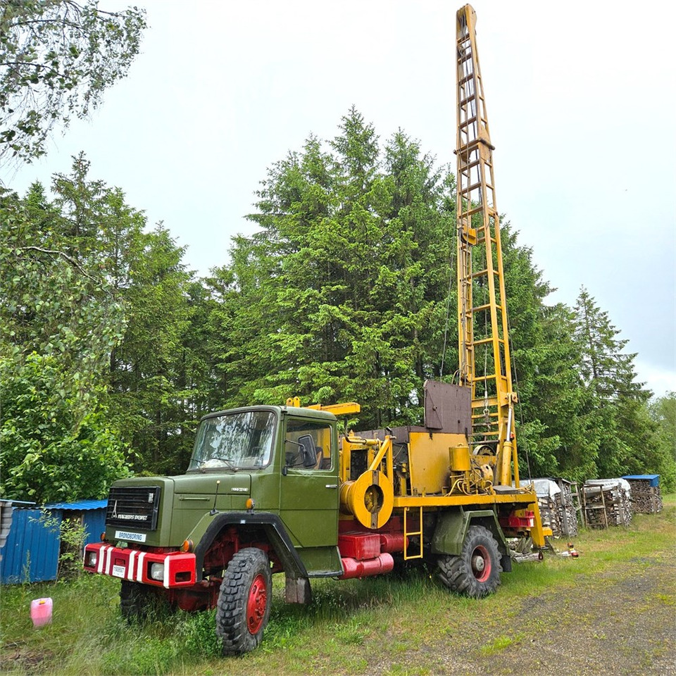 Knebel 12 m - Fúrógép: 1 kép. Knebel 12 m - Fúrógép: 1 kép.