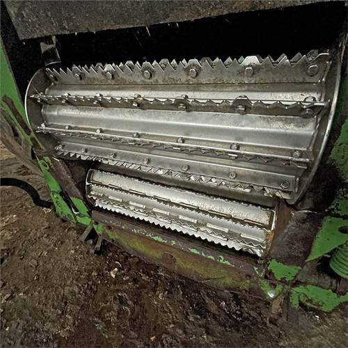 Önjáró szecskázógép Krone BiG X V8: 36 kép. Önjáró szecskázógép Krone BiG X V8: 36 kép.