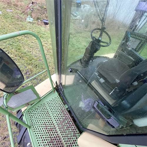 Önjáró szecskázógép Krone BiG X V8: 50 kép. Önjáró szecskázógép Krone BiG X V8: 50 kép.