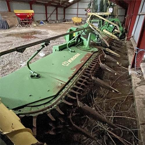 Önjáró szecskázógép Krone BiG X V8: 43 kép. Önjáró szecskázógép Krone BiG X V8: 43 kép.