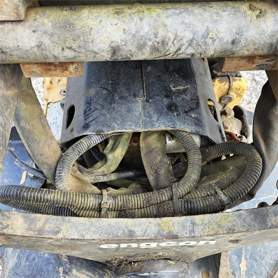 Minikotró Kubota KX057-4: 27 kép. Minikotró Kubota KX057-4: 27 kép.