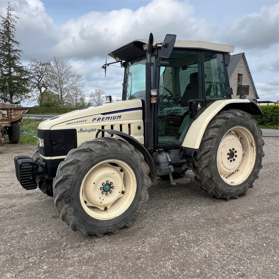 Lamborghini 950 VDT PREMIUM - Traktor: 4 kép. Lamborghini 950 VDT PREMIUM - Traktor: 4 kép.
