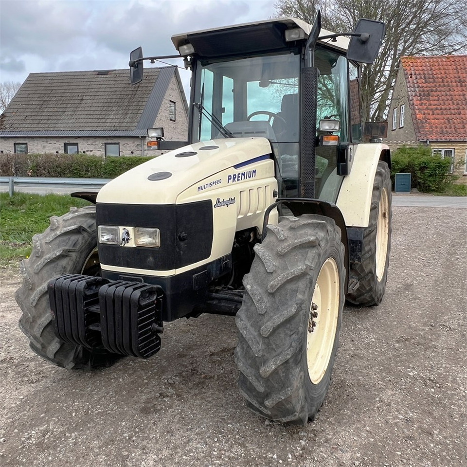 Lamborghini 950 VDT PREMIUM - Traktor: 3 kép. Lamborghini 950 VDT PREMIUM - Traktor: 3 kép.