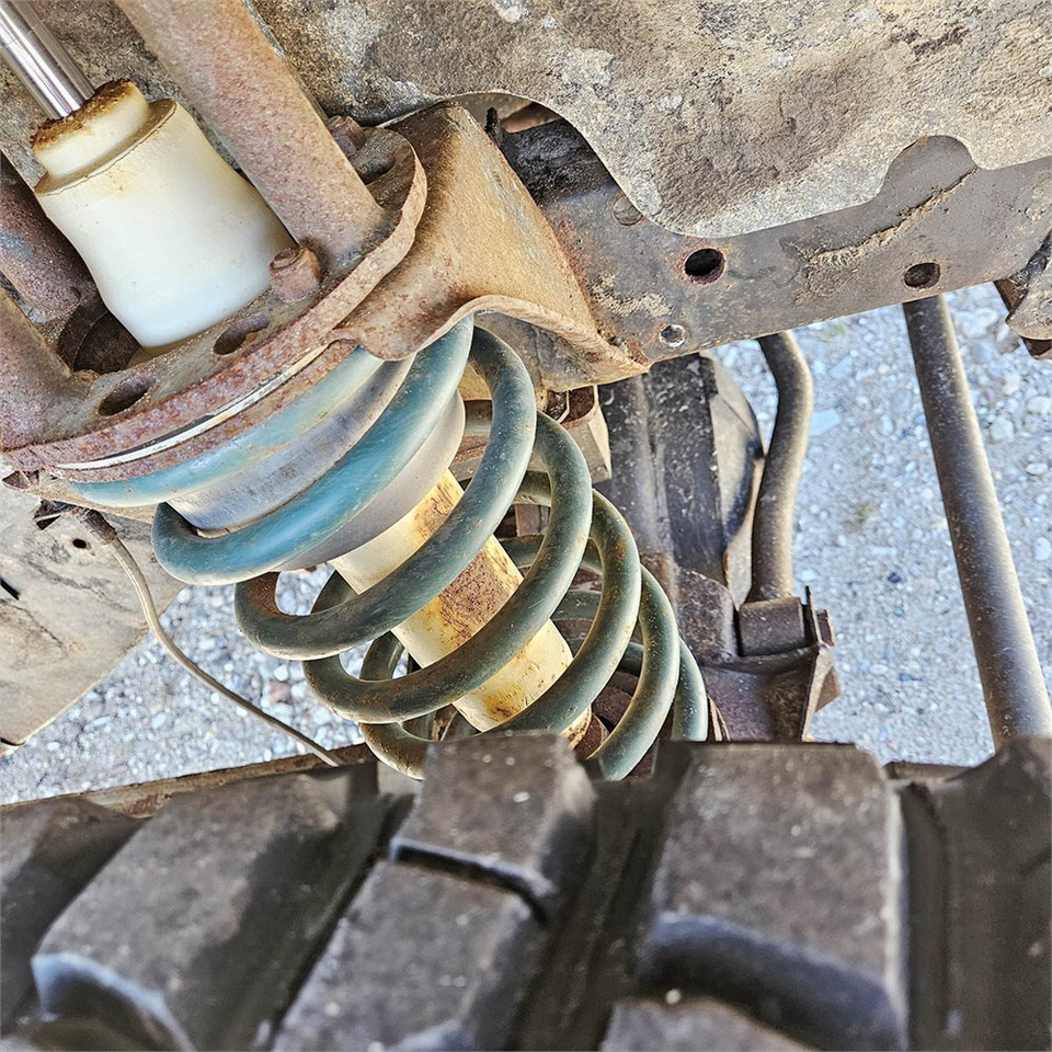 Terepjáró/ SUV Land Rover Defender 90: 34 kép. Terepjáró/ SUV Land Rover Defender 90: 34 kép.