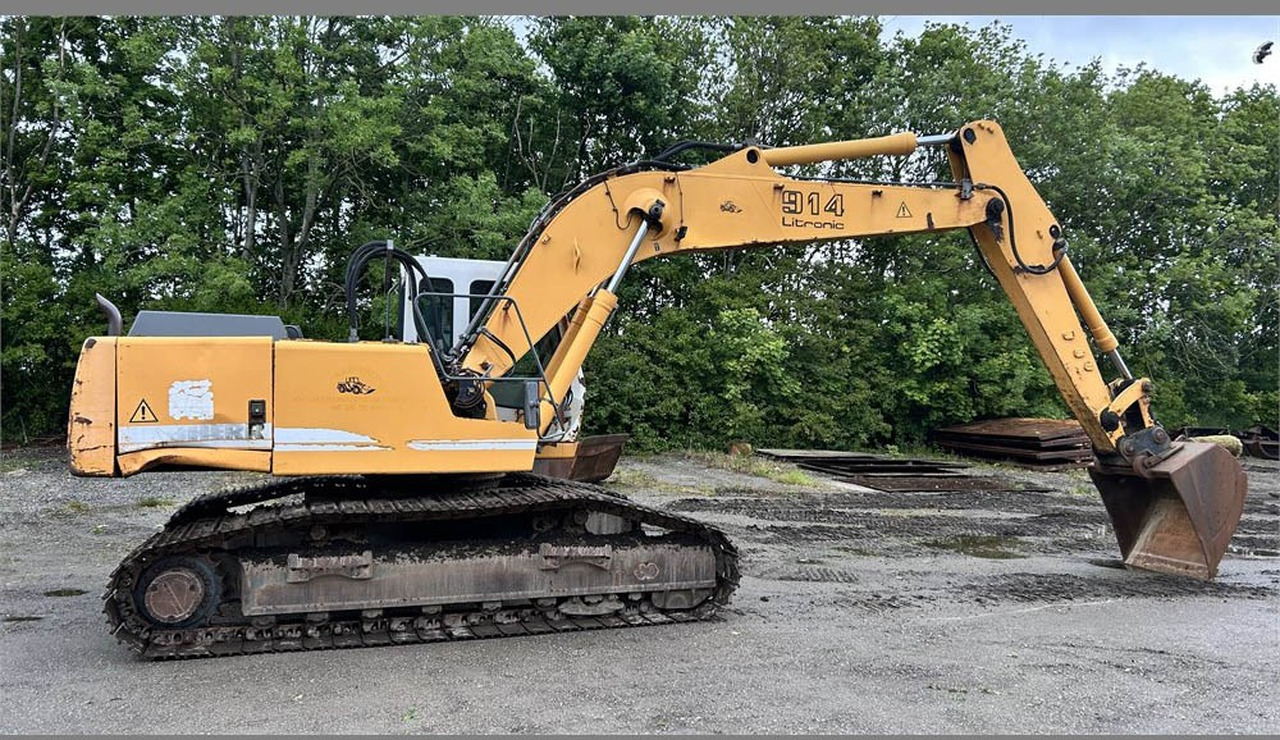 Liebherr R914 Litronic - Lánctalpas kotró: 2 kép. Liebherr R914 Litronic - Lánctalpas kotró: 2 kép.