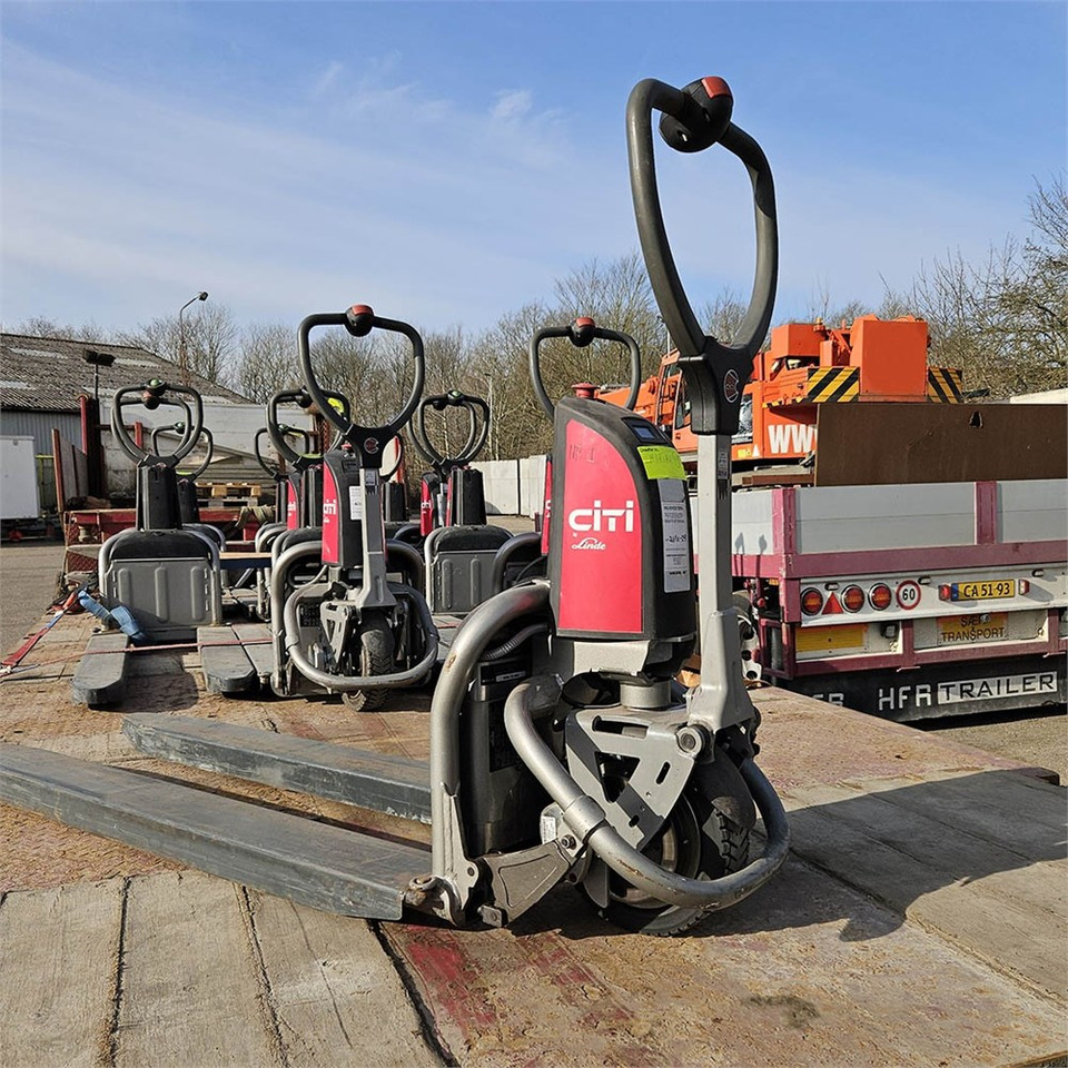 Linde Citi one - Kézi raklapemelő: 4 kép. Linde Citi one - Kézi raklapemelő: 4 kép.