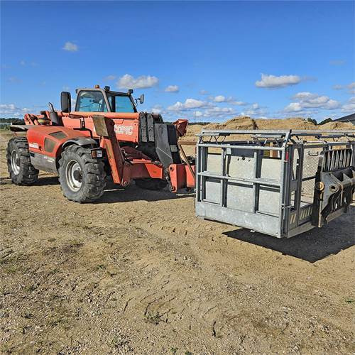 Manitou MT 1740 SL - Teleszkópos rakodó: 2 kép. Manitou MT 1740 SL - Teleszkópos rakodó: 2 kép.