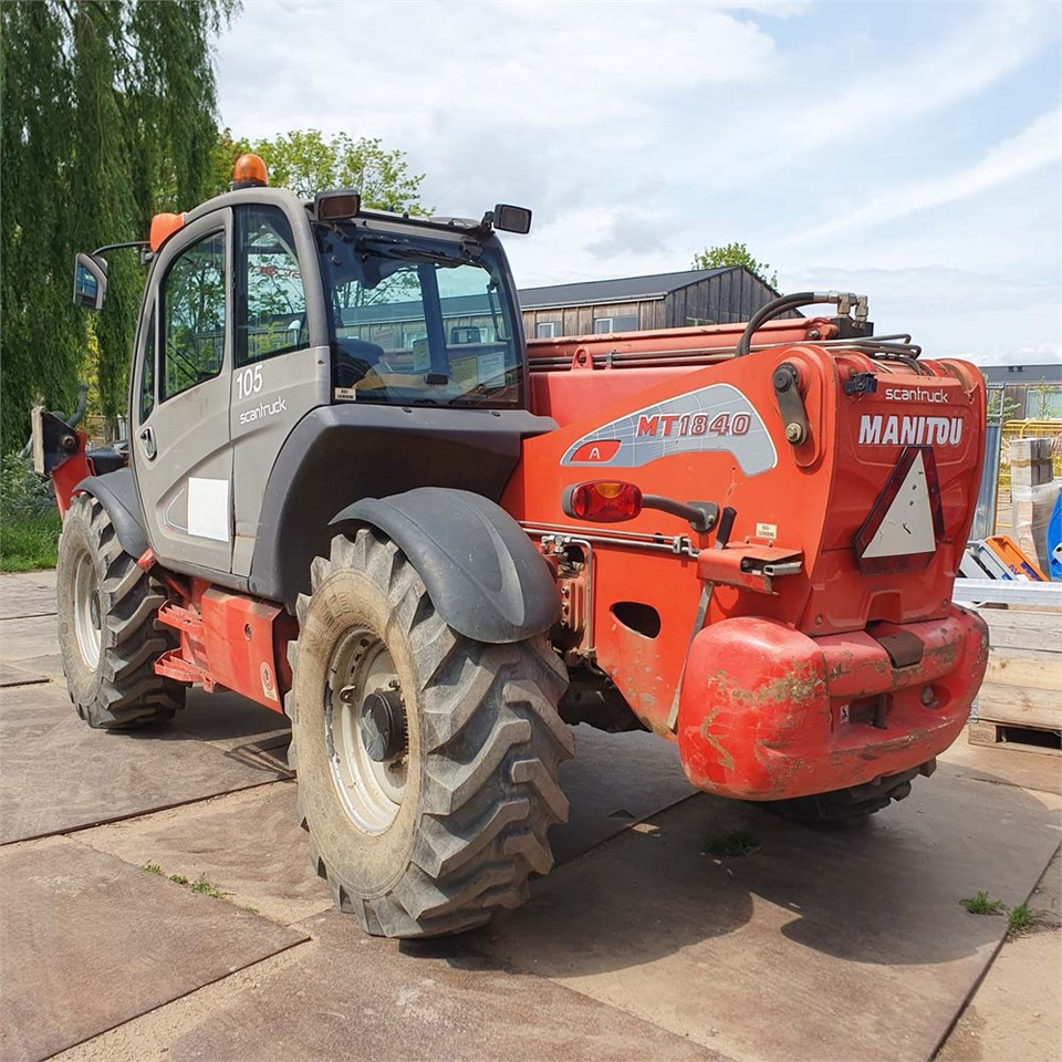 Manitou MT1840 A - Teleszkópos rakodó: 5 kép. Manitou MT1840 A - Teleszkópos rakodó: 5 kép.