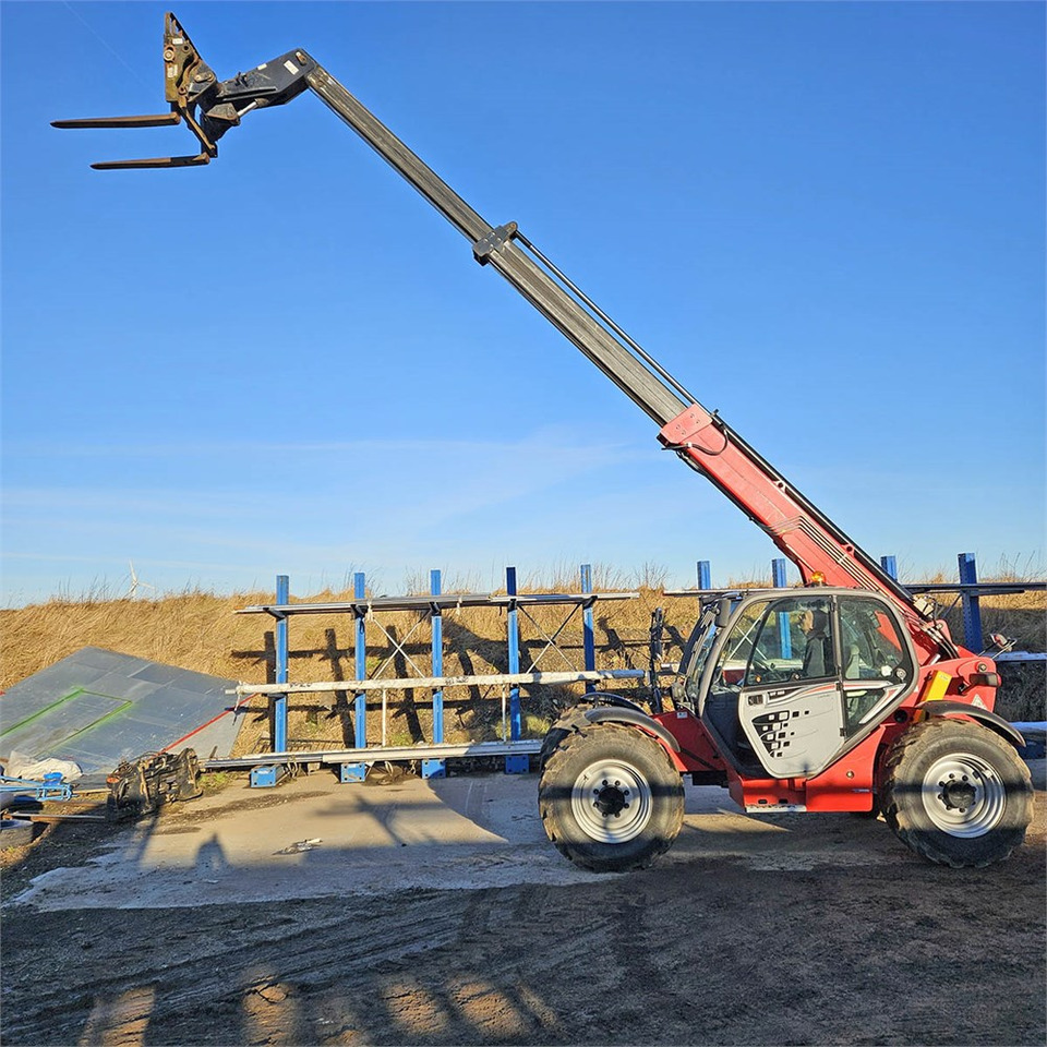 Manitou MT932 Easy 75D - Teleszkópos rakodó: 1 kép. Manitou MT932 Easy 75D - Teleszkópos rakodó: 1 kép.
