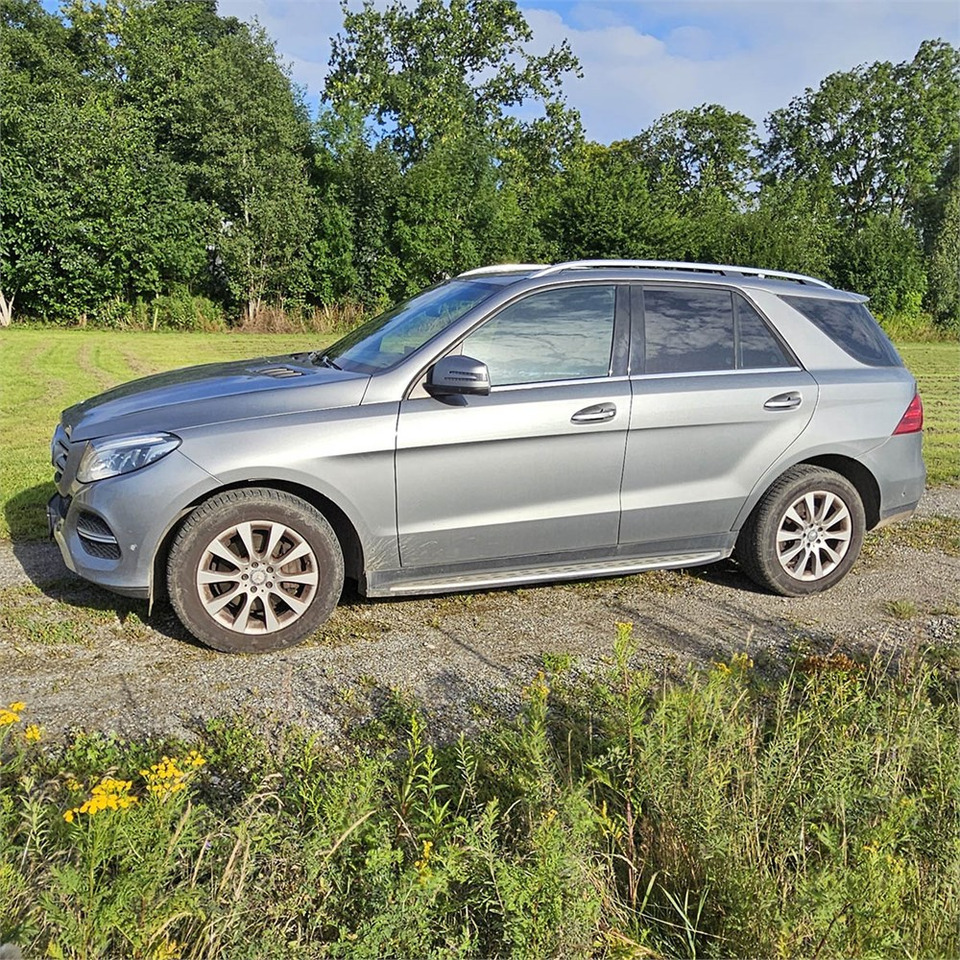 Mercedes GLE 350 4matic - Autó: 1 kép. Mercedes GLE 350 4matic - Autó: 1 kép.
