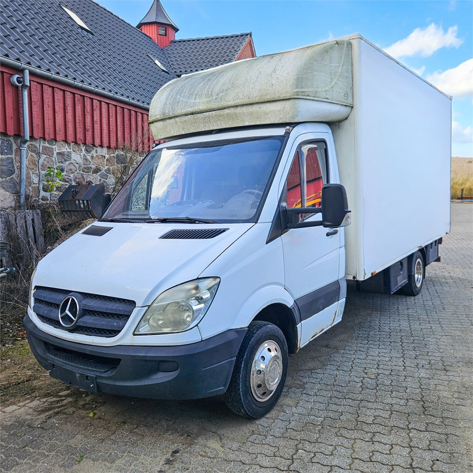 Mercedes Sprinter 515 Cdi - Dobozos kisteherautó: 1 kép. Mercedes Sprinter 515 Cdi - Dobozos kisteherautó: 1 kép.