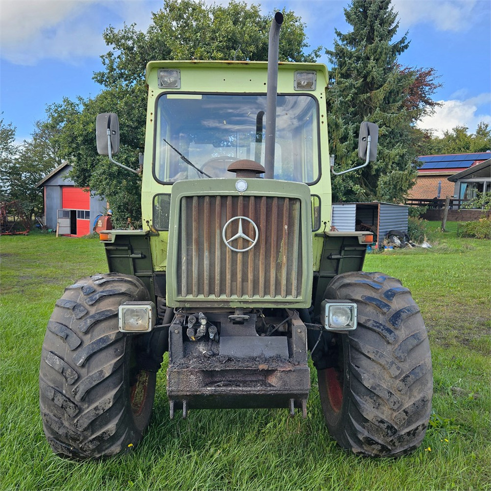 Mercedes Trac 900 Turbo - Traktor: 2 kép. Mercedes Trac 900 Turbo - Traktor: 2 kép.