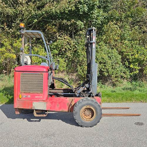 Moffett M5 25 - Hordozható targonca: 5 kép. Moffett M5 25 - Hordozható targonca: 5 kép.