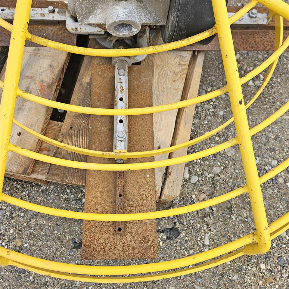 Minidömper Muck-Truck Multilift: 30 kép. Minidömper Muck-Truck Multilift: 30 kép.