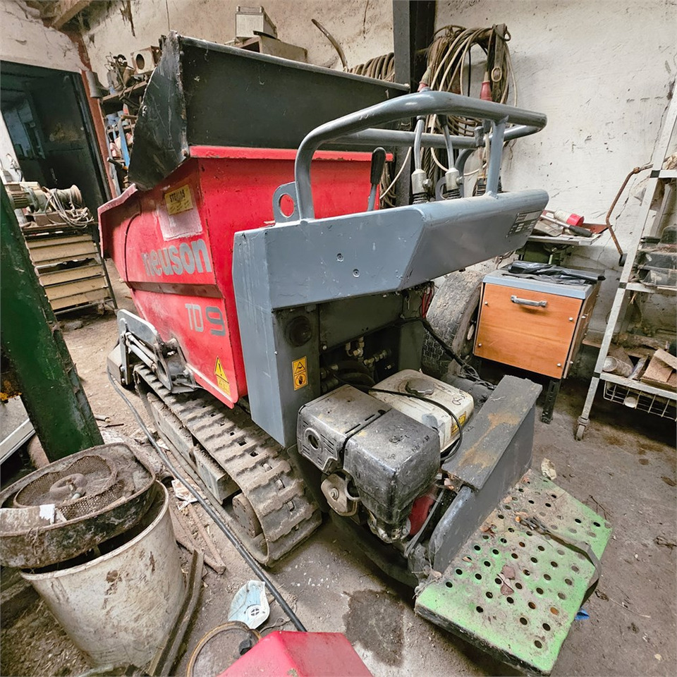 Neuson TD9PL - Minidömper: 4 kép. Neuson TD9PL - Minidömper: 4 kép.