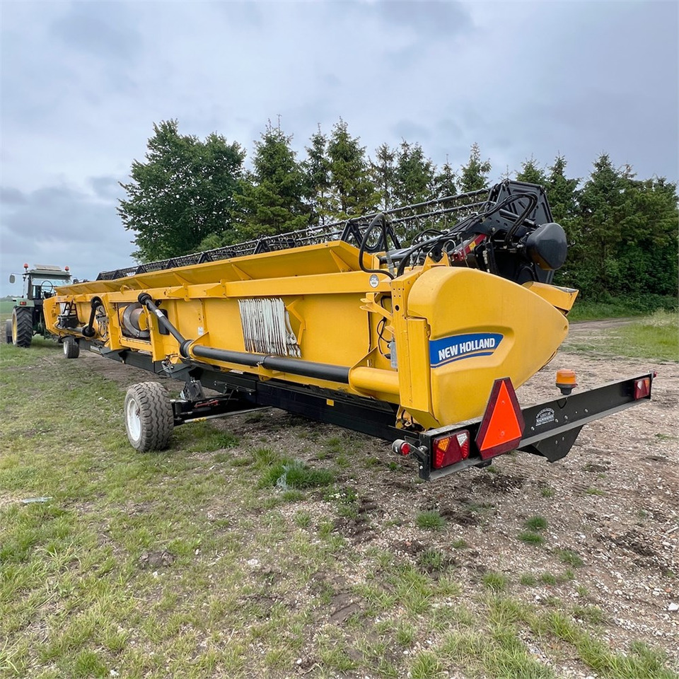 Betakarító gép New Holland 41V: 8 kép.