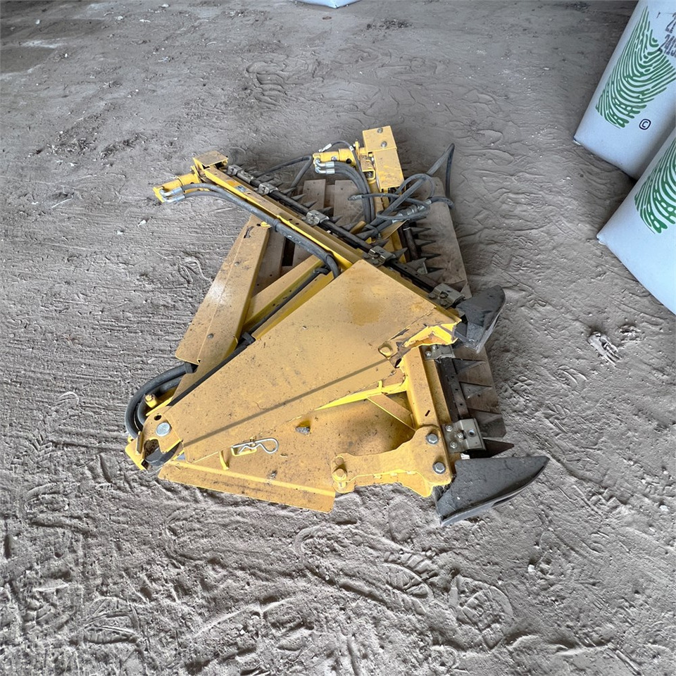 Betakarító gép New Holland 41V: 31 kép.