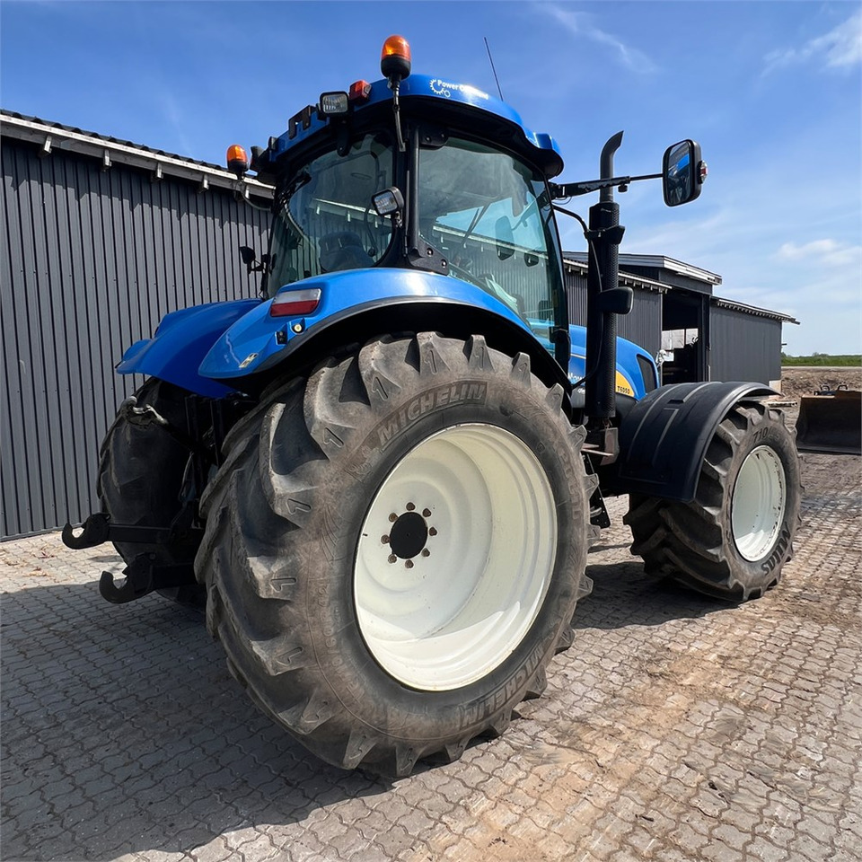 New Holland T6050 - Traktor: 4 kép. New Holland T6050 - Traktor: 4 kép.