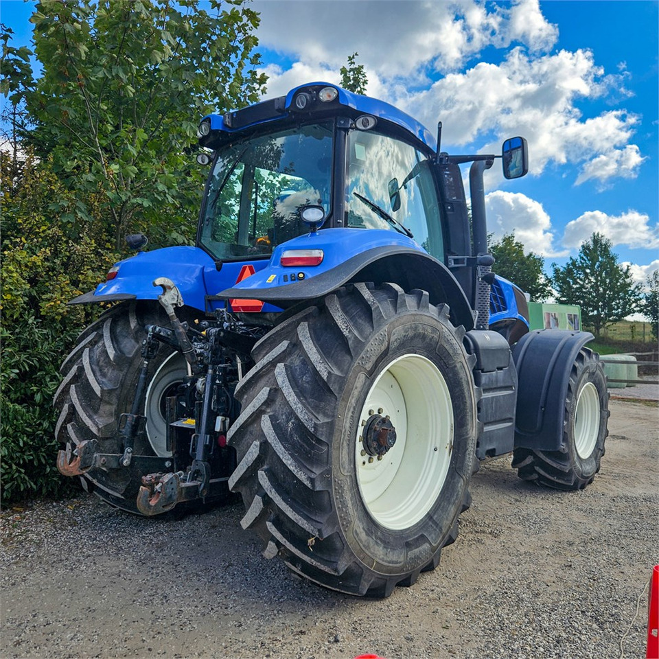 New Holland T8.390 - Traktor: 5 kép. New Holland T8.390 - Traktor: 5 kép.