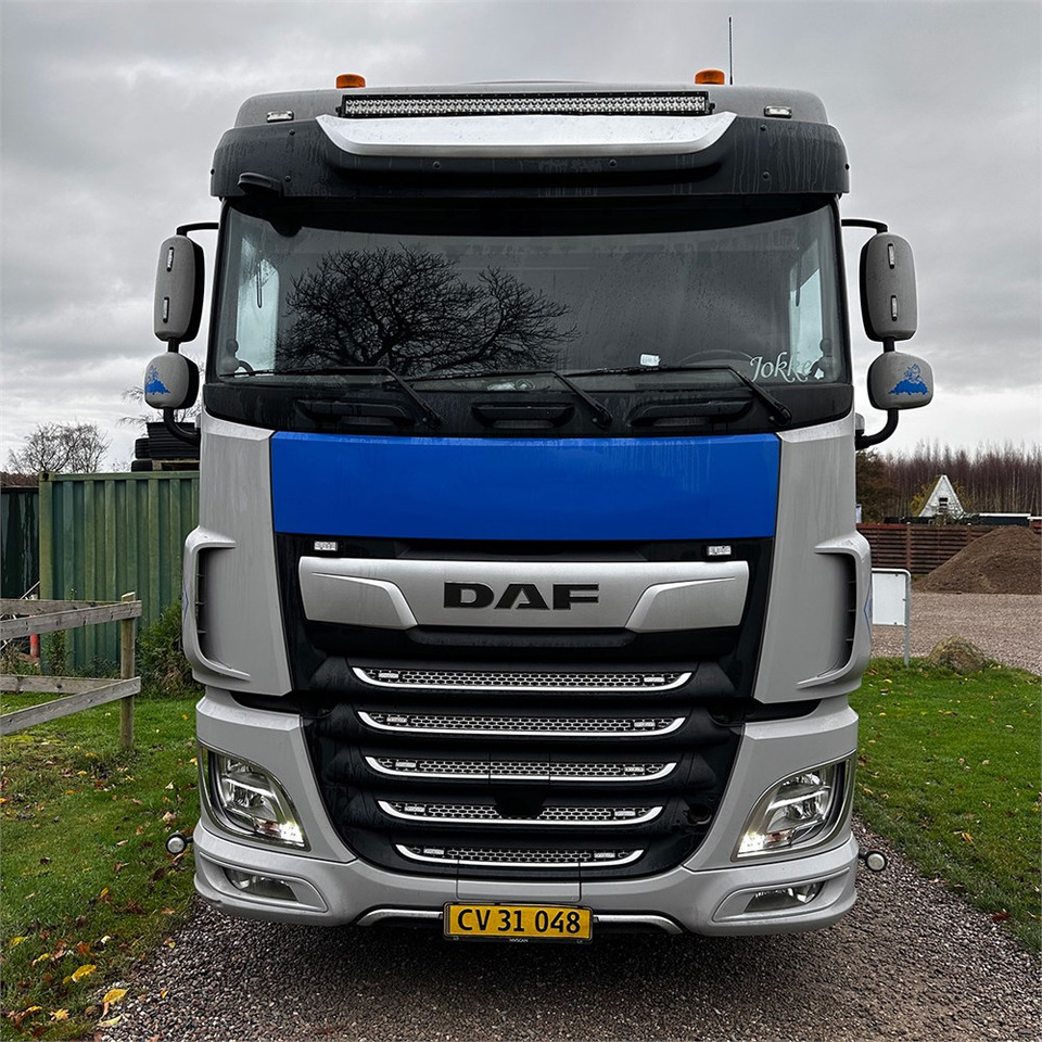 DAF XF-Serien FTS - Nyergesvontató: 5 kép. DAF XF-Serien FTS - Nyergesvontató: 5 kép.