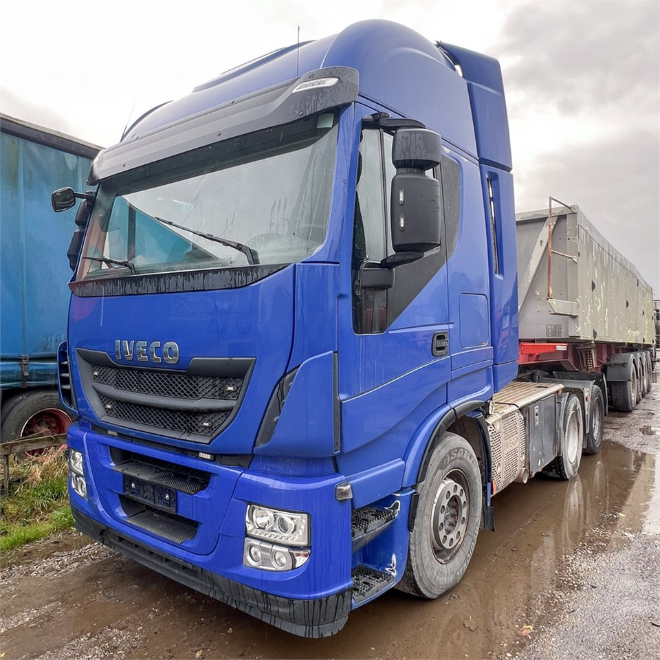 Iveco Stralis 440TY/TP - Nyergesvontató: 2 kép. Iveco Stralis 440TY/TP - Nyergesvontató: 2 kép.