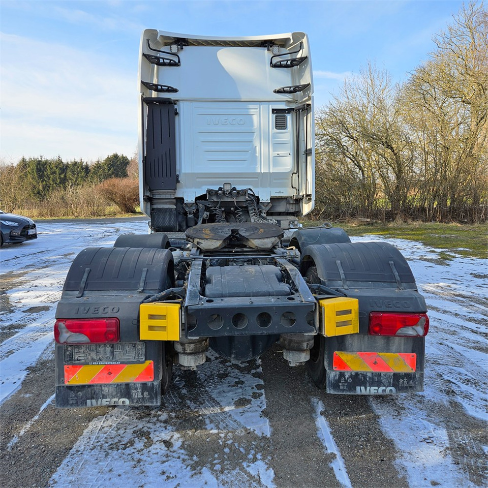 Iveco Stralis 480 - Nyergesvontató: 5 kép. Iveco Stralis 480 - Nyergesvontató: 5 kép.