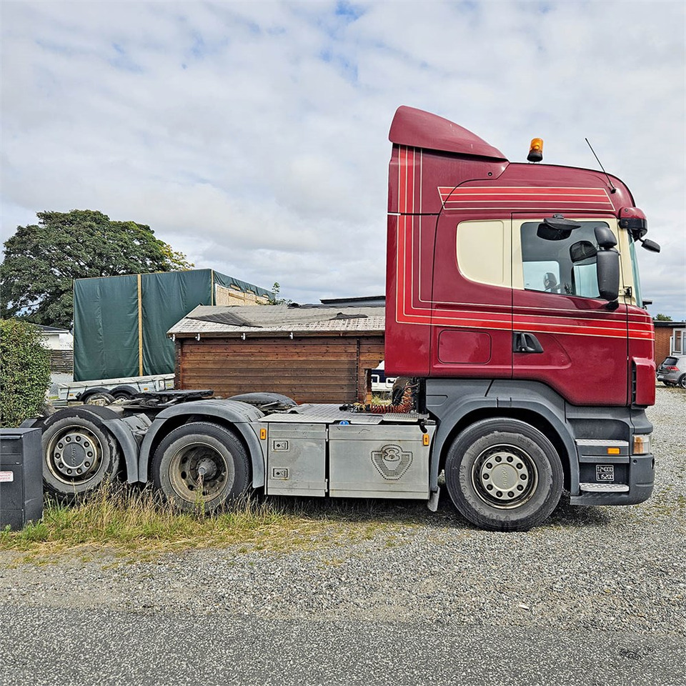 Scania R 500 - Nyergesvontató: 4 kép. Scania R 500 - Nyergesvontató: 4 kép.