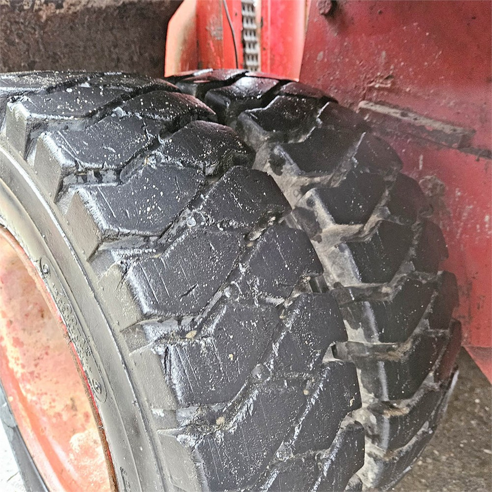 Villás targonca O&K V40: 25 kép. Villás targonca O&K V40: 25 kép.